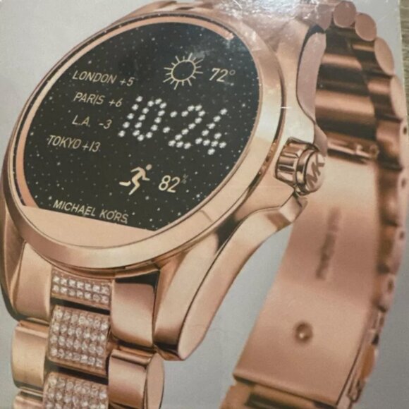 Michael Kors smart watch- RoseGold- model DW2c - Picture 1 of 3